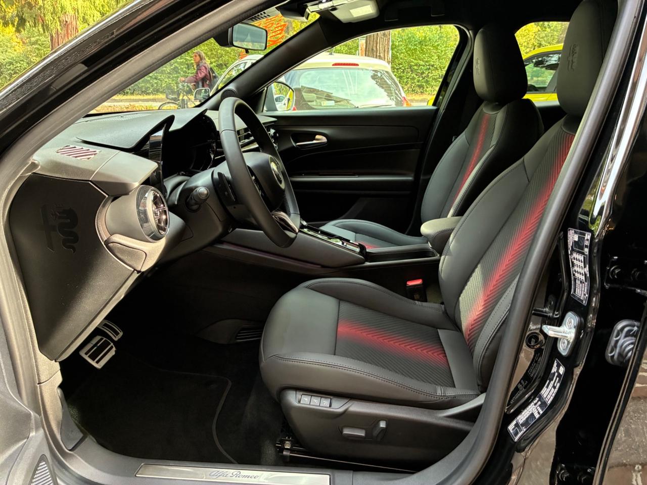 Alfa Romeo Junior 1.2 145 CV Hybrid eDCT6 Ti