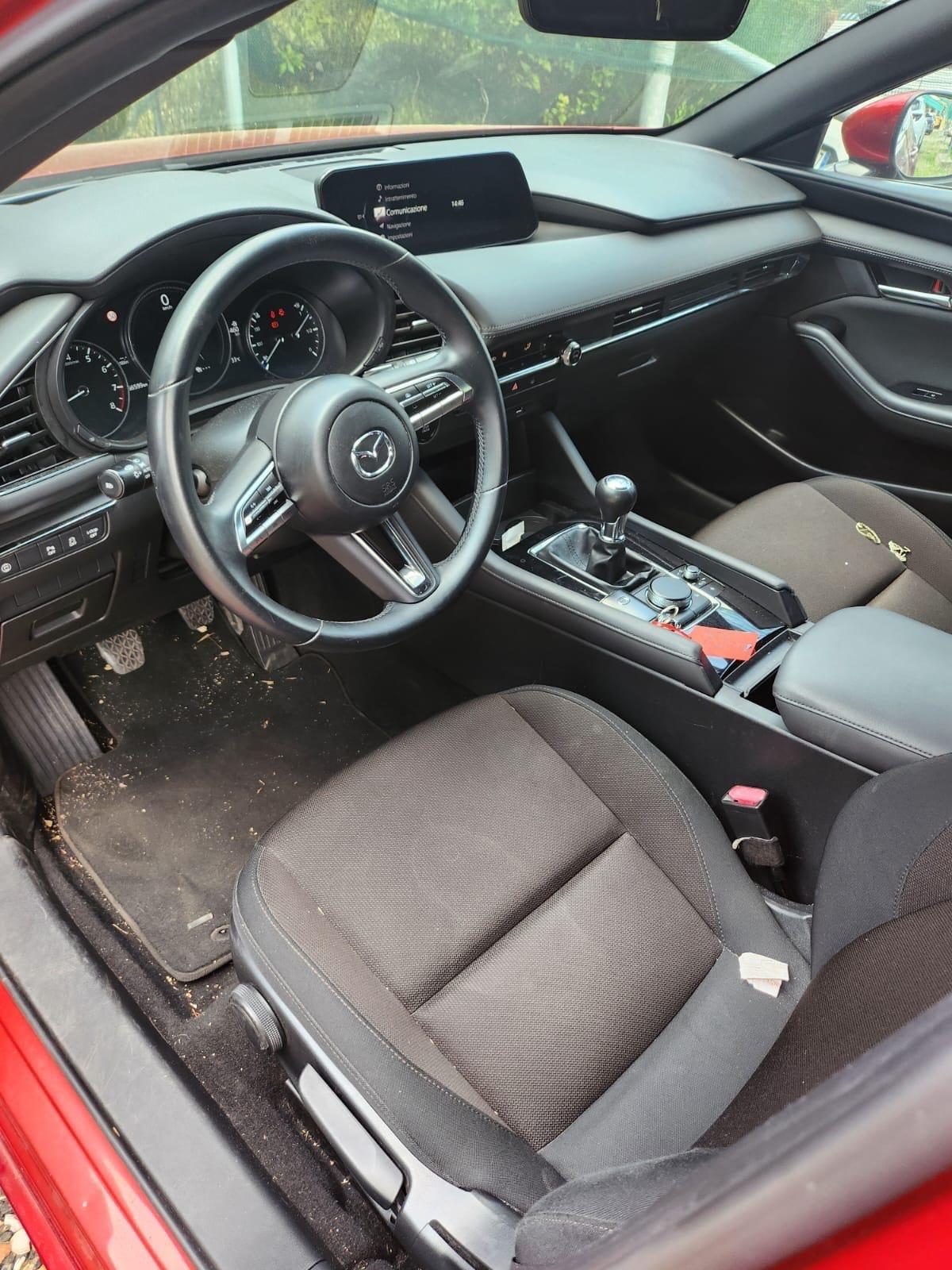 Mazda 3 Mazda3 2.0L e-Skyactiv-G M Hybrid Exclusive