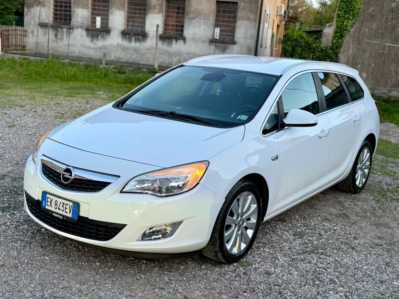Opel Astra 1.7 CDTI 110CV Sports Tourer Cosmo