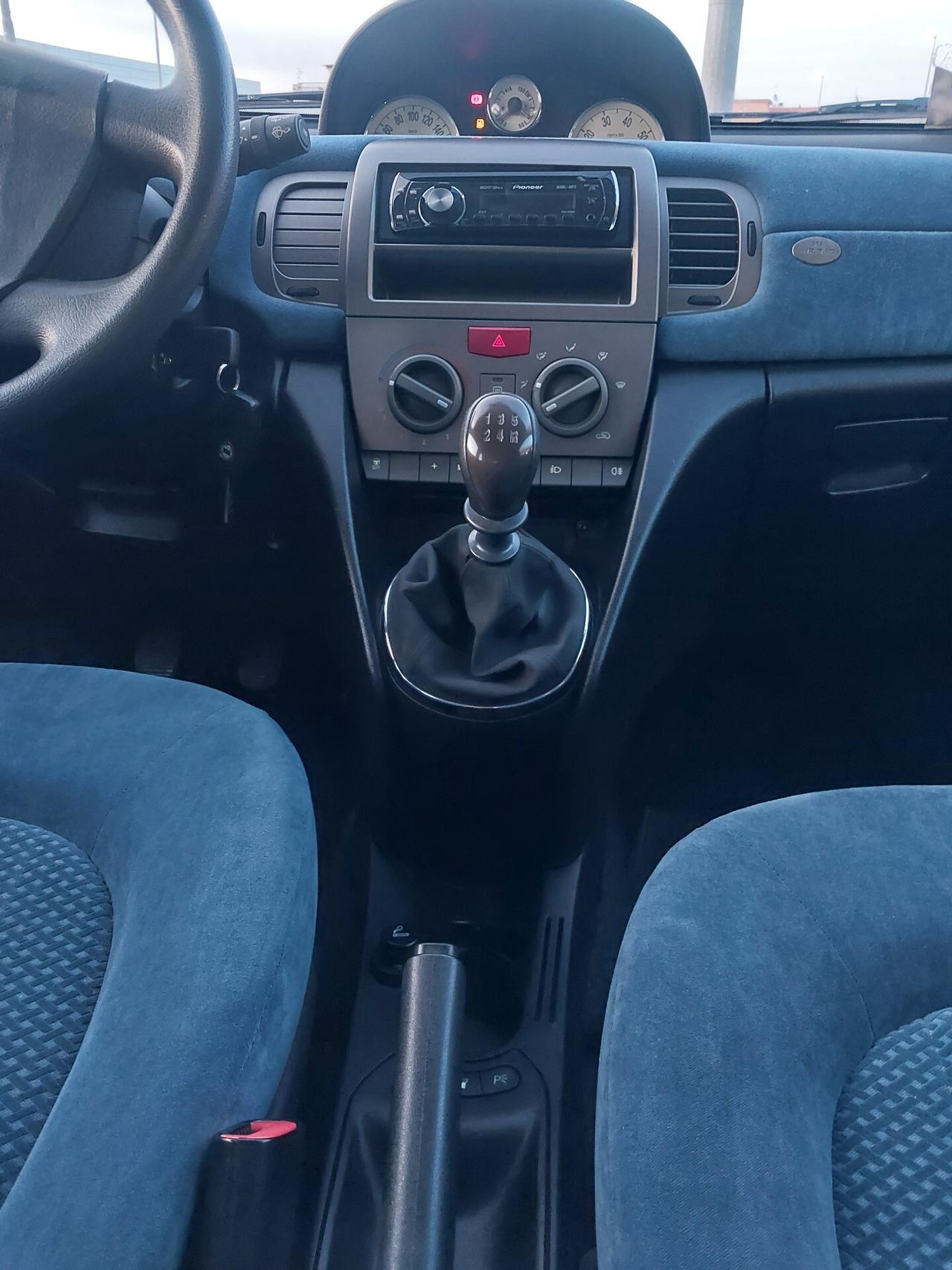 LANCIA YPSILON 1.2 SOLO 86.000 -10/2003
