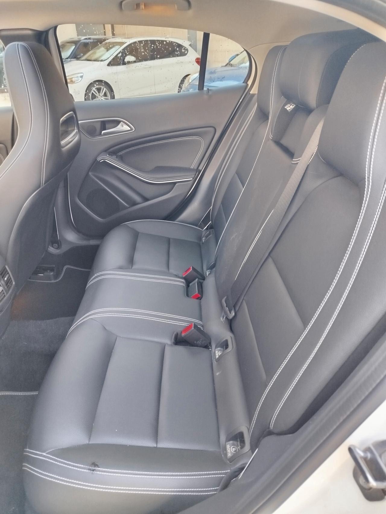 Mercedes-benz GLA 200 d Automatic 4Matic Premium Amg