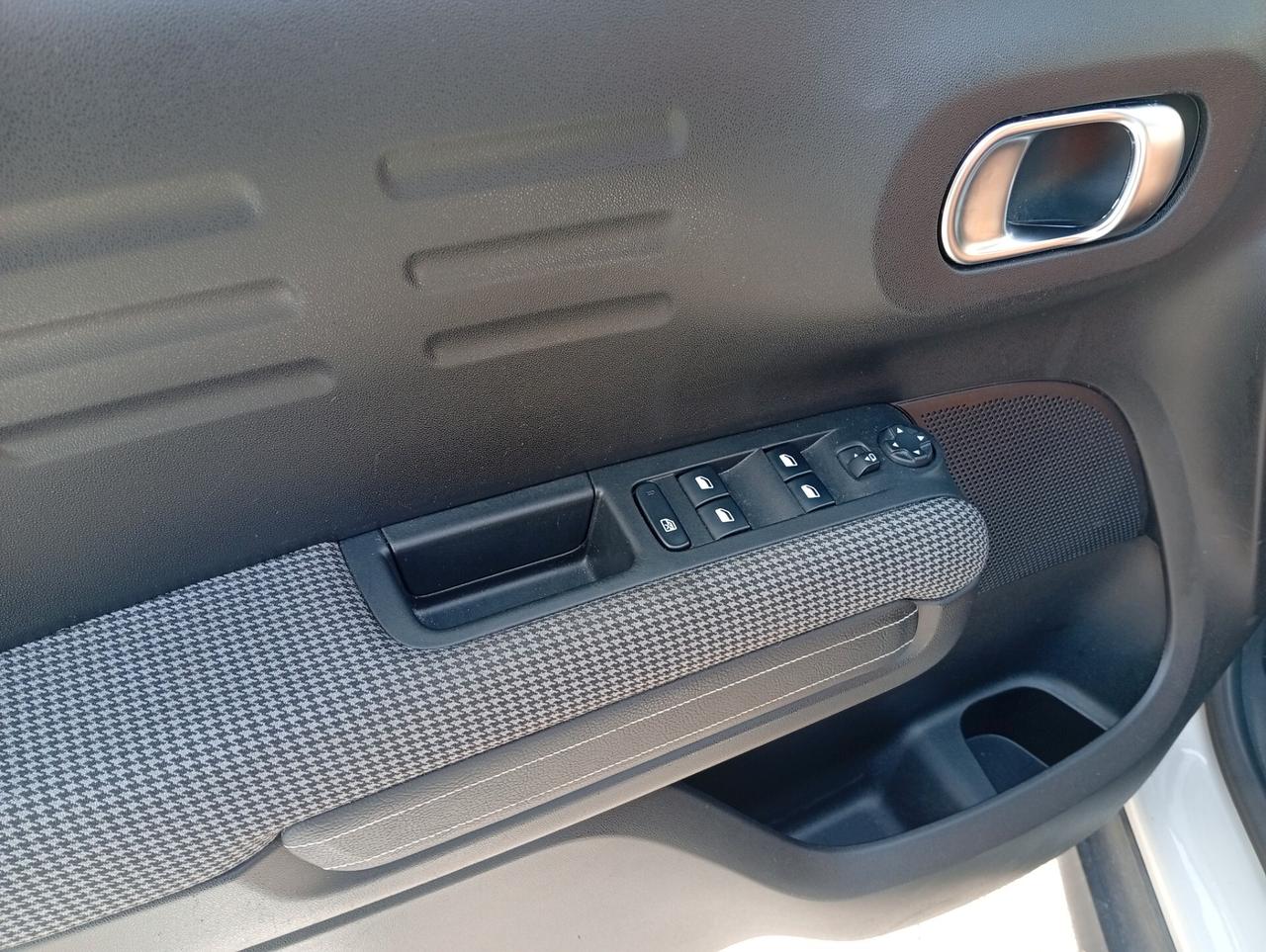 Citroen C3 Aircross BlueHDi 100 S&S Shine NEOPATENTATI OK