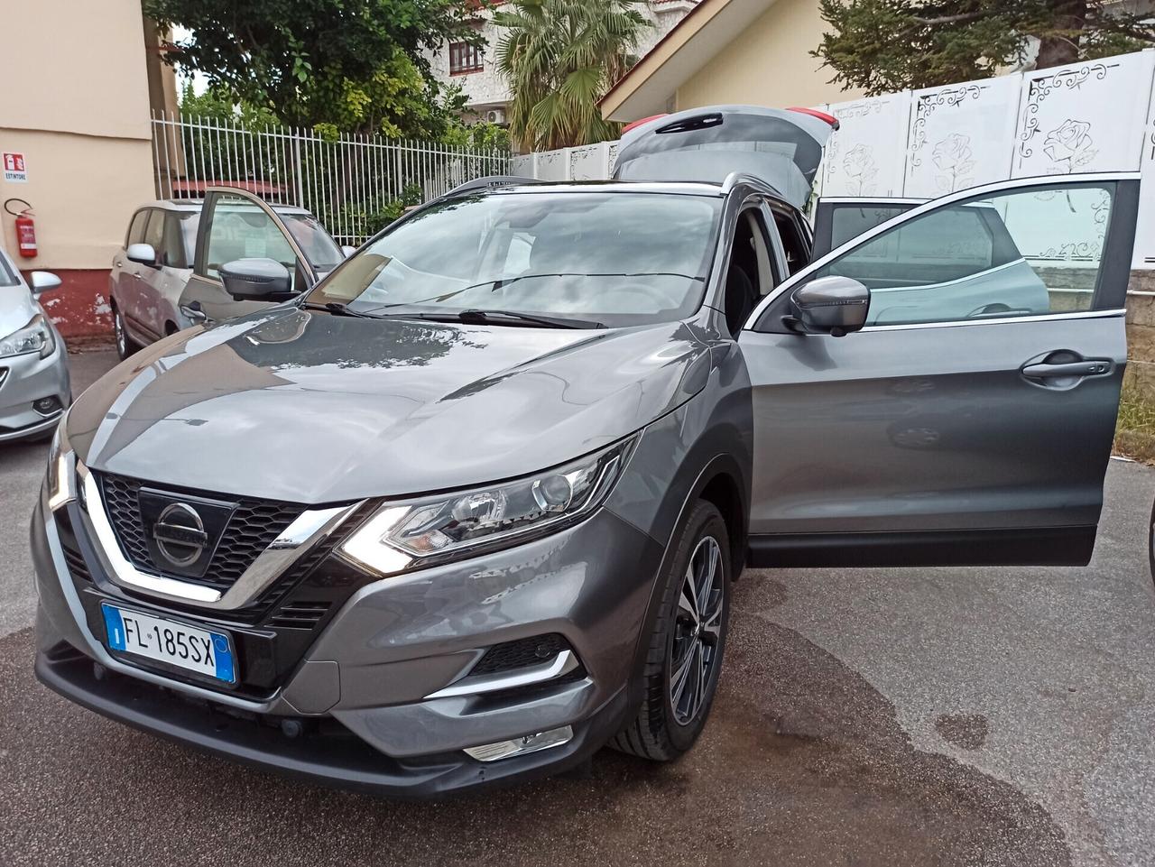 Nissan Qashqai 1.5 dCi 110 cv N-Connecta Tetto Panoramico