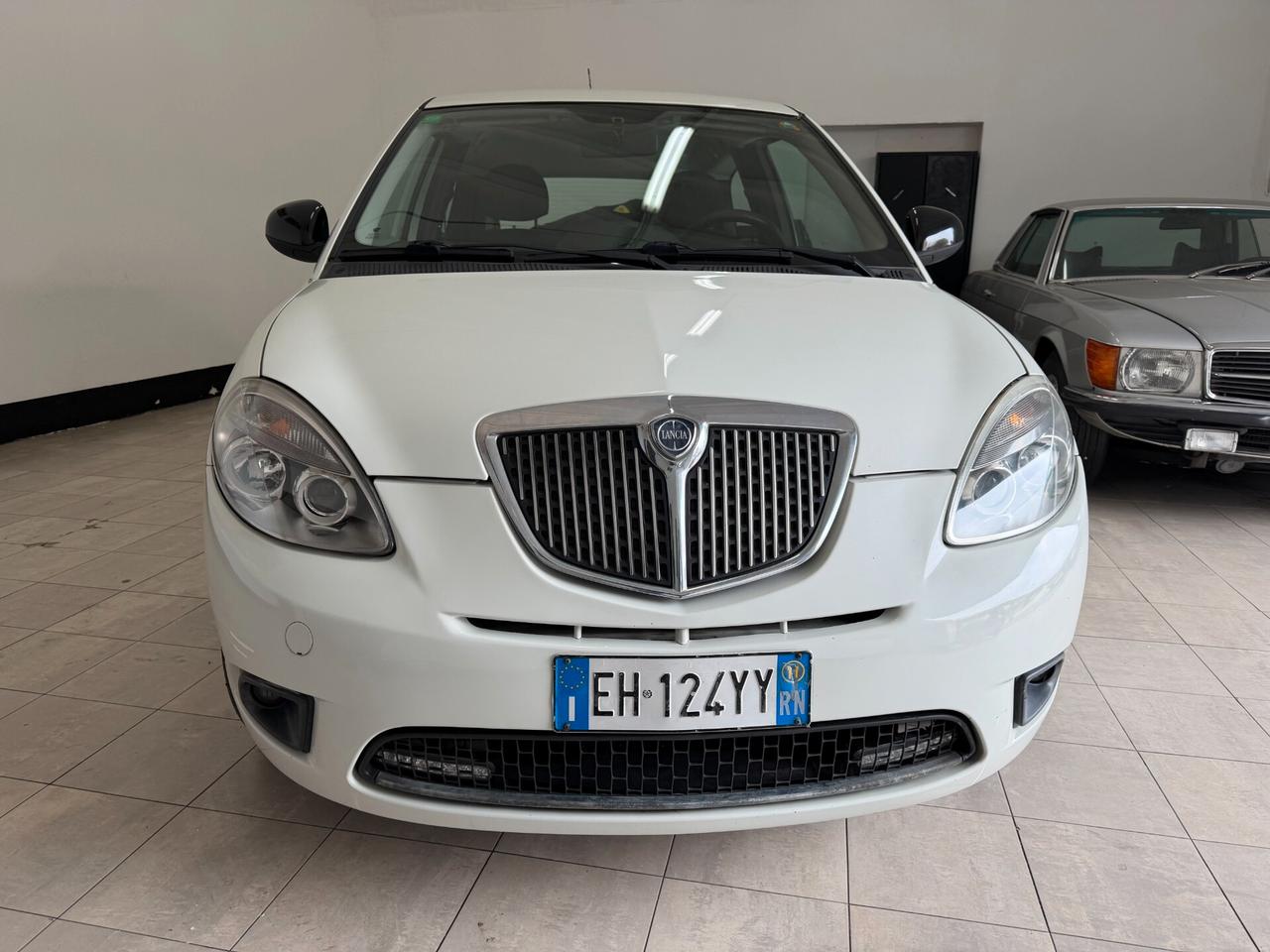 Lancia Ypsilon 2011 1.4 Unyca Ecochic GPL OK NEOPATENTATI