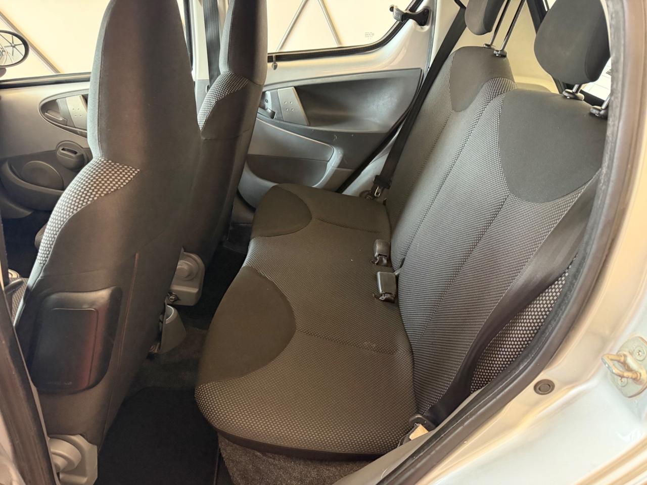 Toyota Aygo 1.0 12V VVT-i 5 porte Now