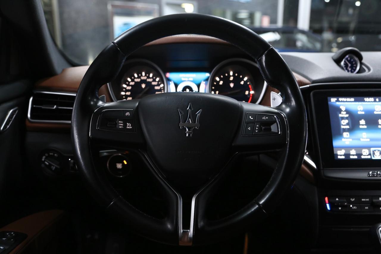 Maserati Ghibili V6 250cv Diesel auto