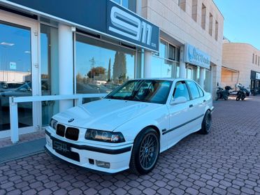 Bmw 320 320i 4 porte