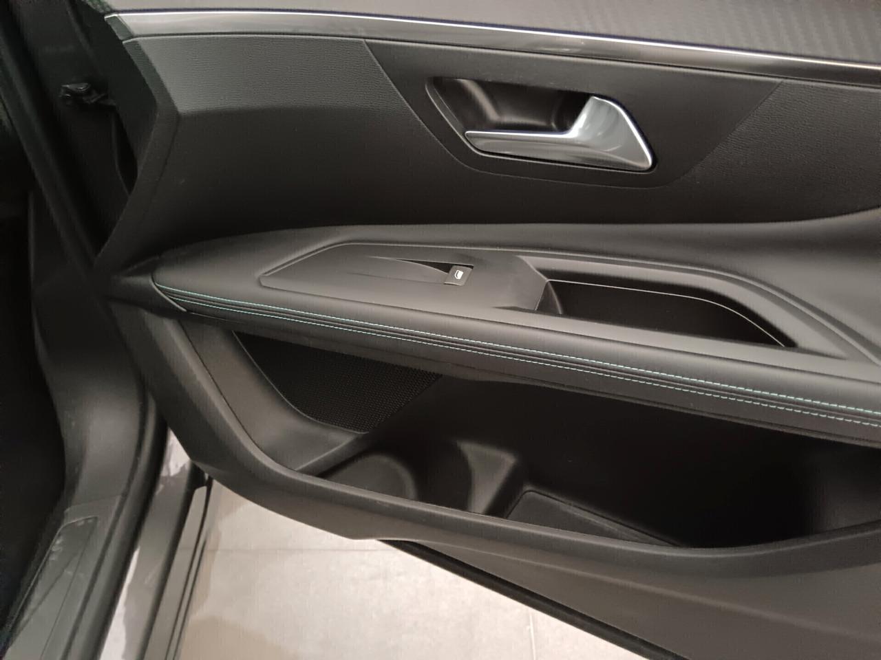 Peugeot 3008 BlueHDi 130 S&S Allure