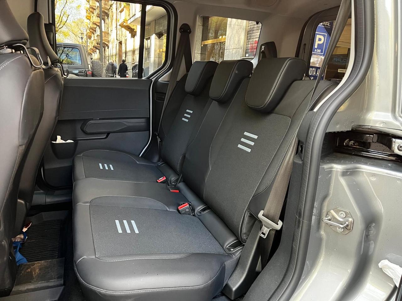 Ford Tourneo Courier 1.0 EcoBoost active