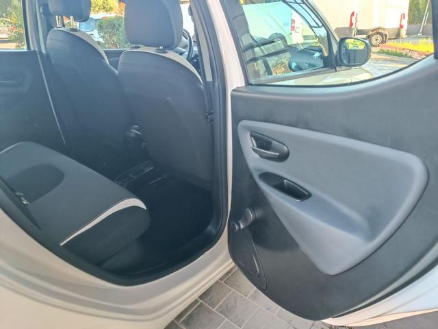 LANCIA Ypsilon 1.2 69 CV 5 porte Elefantino