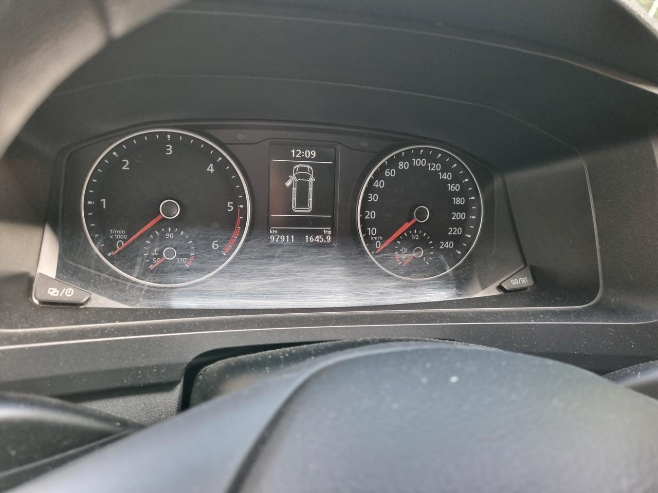 Volkswagen Caravelle 2.0 TDI 150CV 8 POSTI