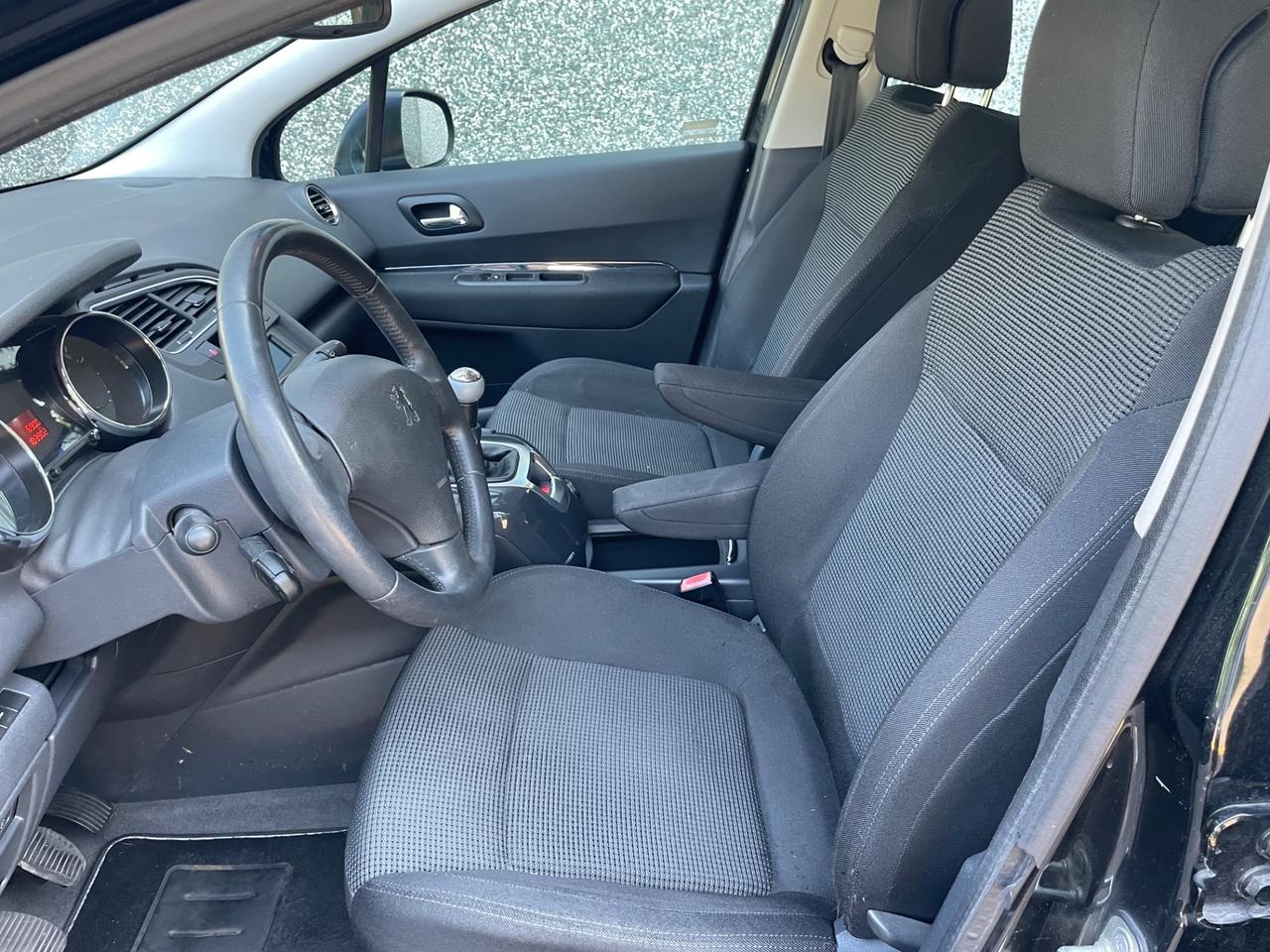 Peugeot 5008 1.6 VTi 120CV*7 posti*Neopatentati*