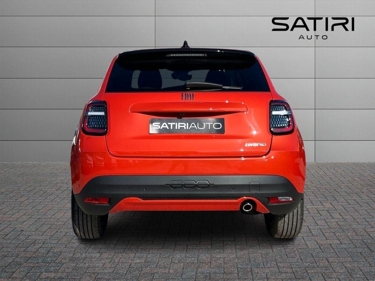 FIAT 600 Hybrid My25 La Prima Hybrid 100cv