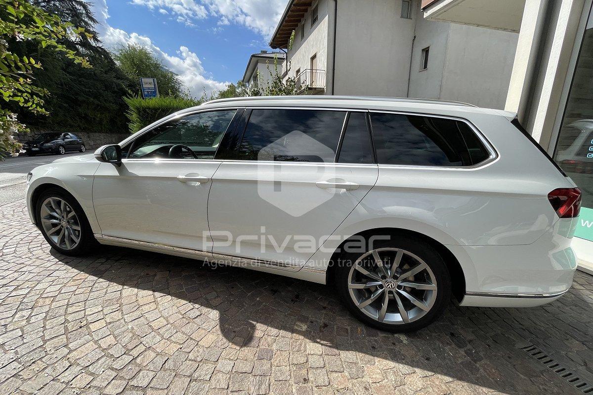 VOLKSWAGEN Passat Variant 2.0 TDI DSG Highline BlueMotion Technology