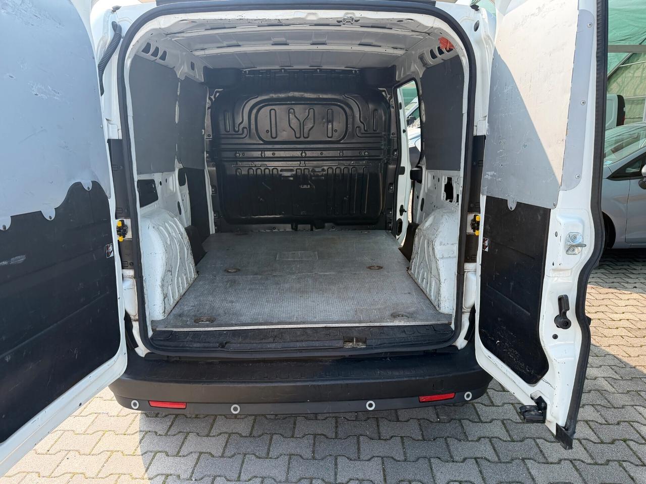 Fiat Doblò 1.6 120CV Maxi PREZZO FINITO! 3 POSTI