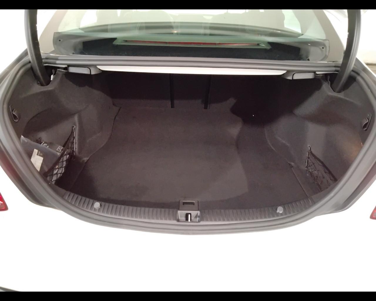 Mercedes-Benz Classe C-W205 2018 Berlina - C 220 d Premium 4matic auto