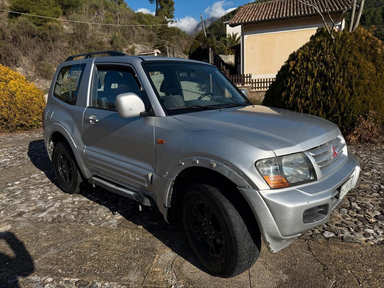 Mitsubishi Pajero 2.5 TDI 3p. GL-Clima-Carrozzeria da rivedere-No ruggine-