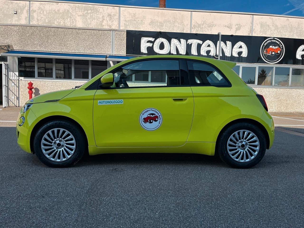 Fiat 500e Berlina 42 kWh La Prima
