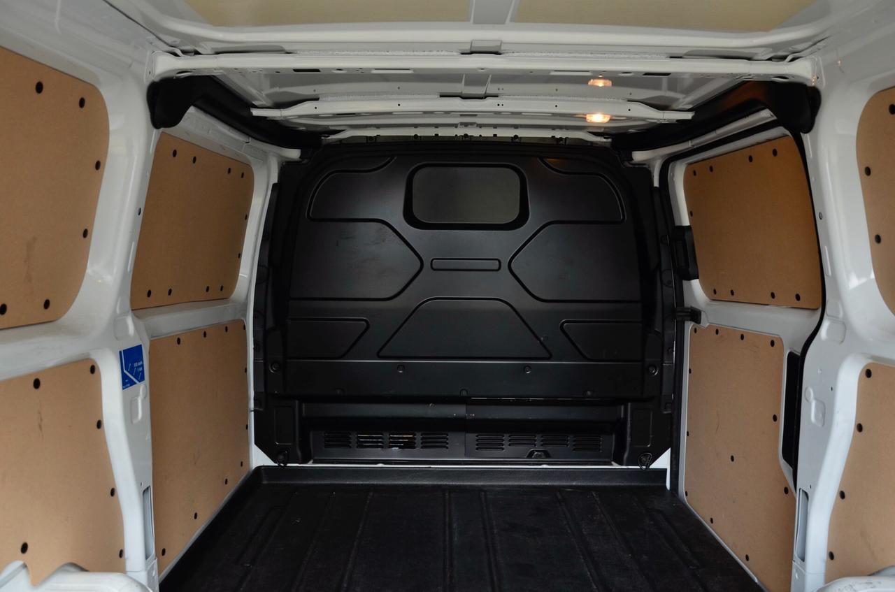 FORD TRANSIT CUSTOM 2.0 130cv, PREZZO PIU' IVA, UNICOPROPRIETARIO, UFF ITALIANA, SERVICE FORD, RIVESTIMENTO INTERNO, PERMUTE