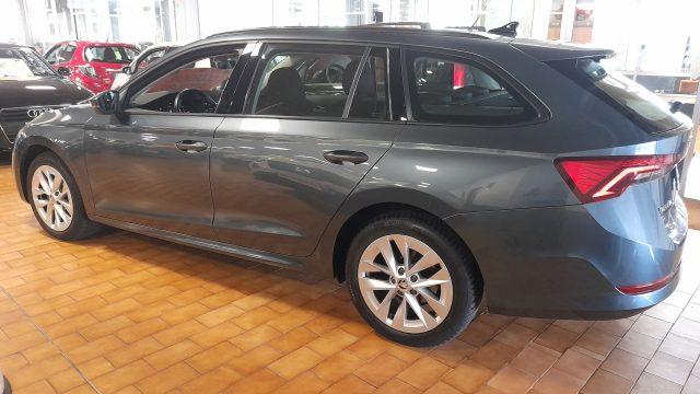 SKODA Octavia 2.0 TDI EVO 150 CV DSG Wagon Executive