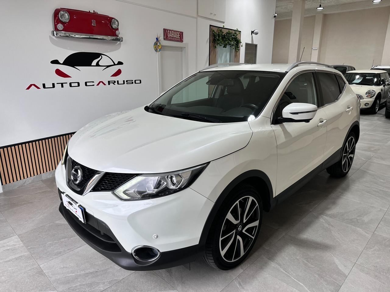 Nissan Qashqai 1.5 dCi N-Connecta – DA VETRI