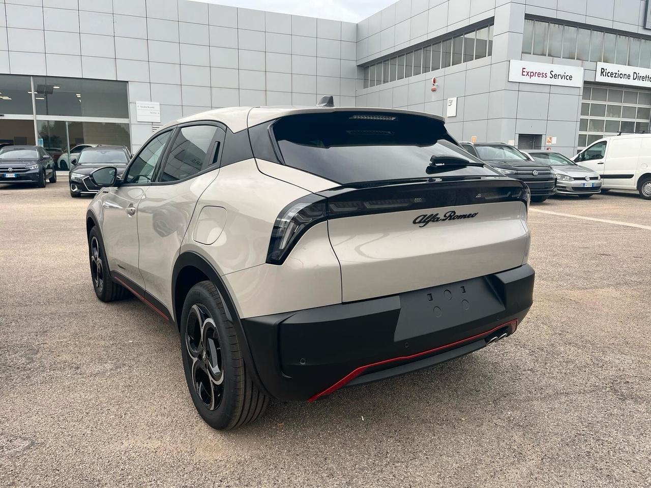 Alfa Romeo Junior 1.2 136 CV Hybrid eDCT6 Speciale