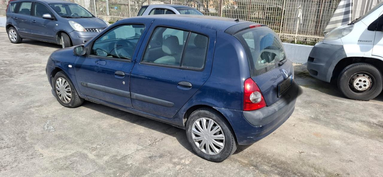 Renault Clio 1.2 cat 5 porte Confort Authentique