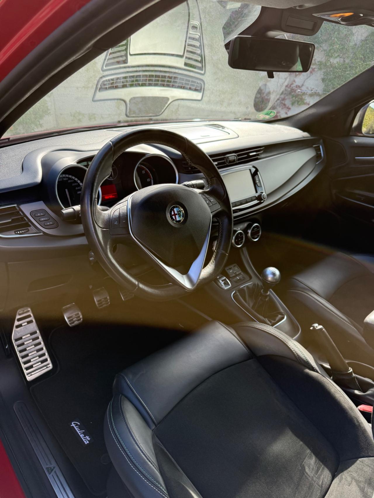 Alfa Romeo Giulietta 2.0 JTDm-2 150 CV QV Line