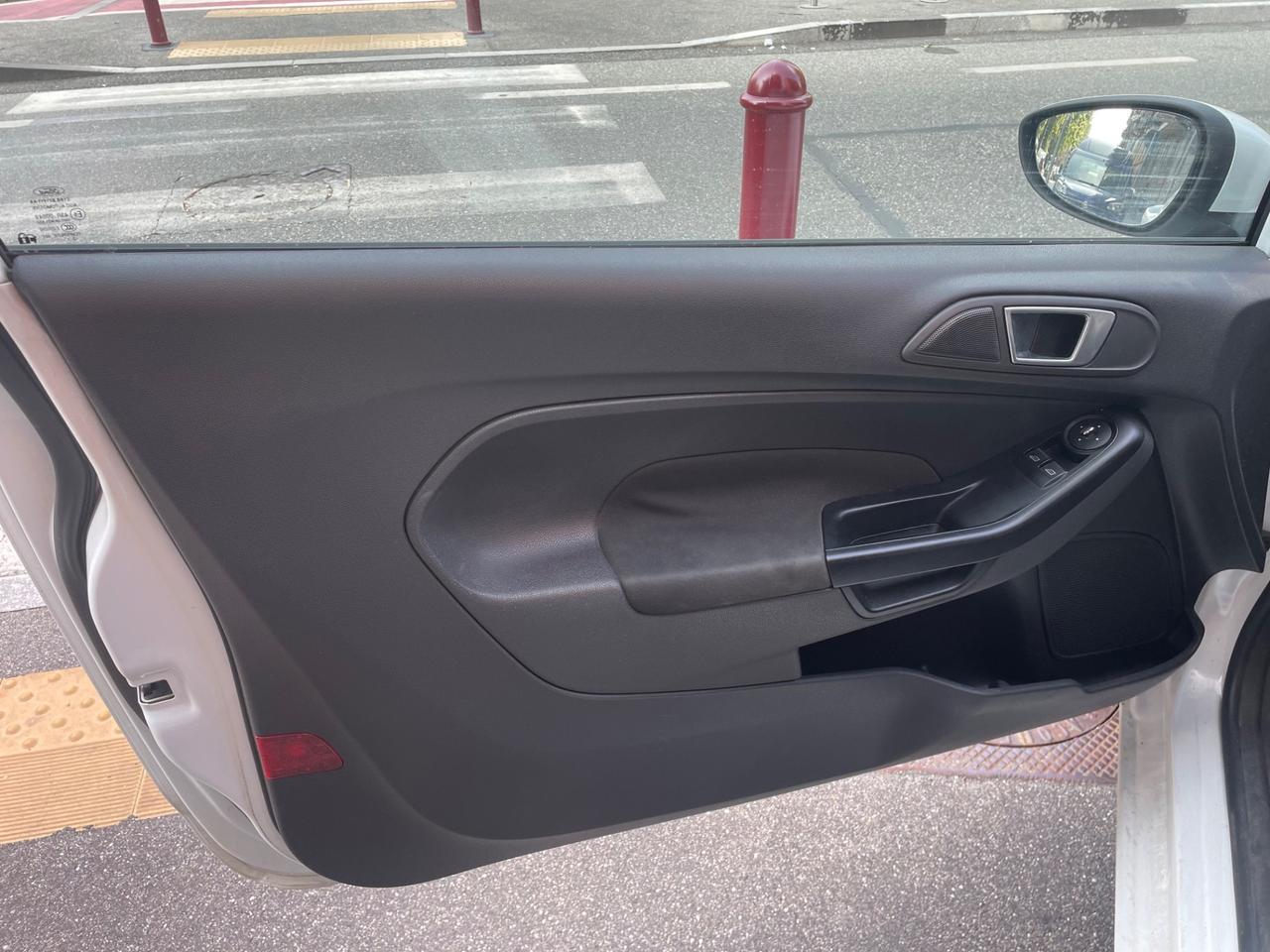 Ford Fiesta 1.2 60CV 3 porte Titanium/1PROP/GARANZIA