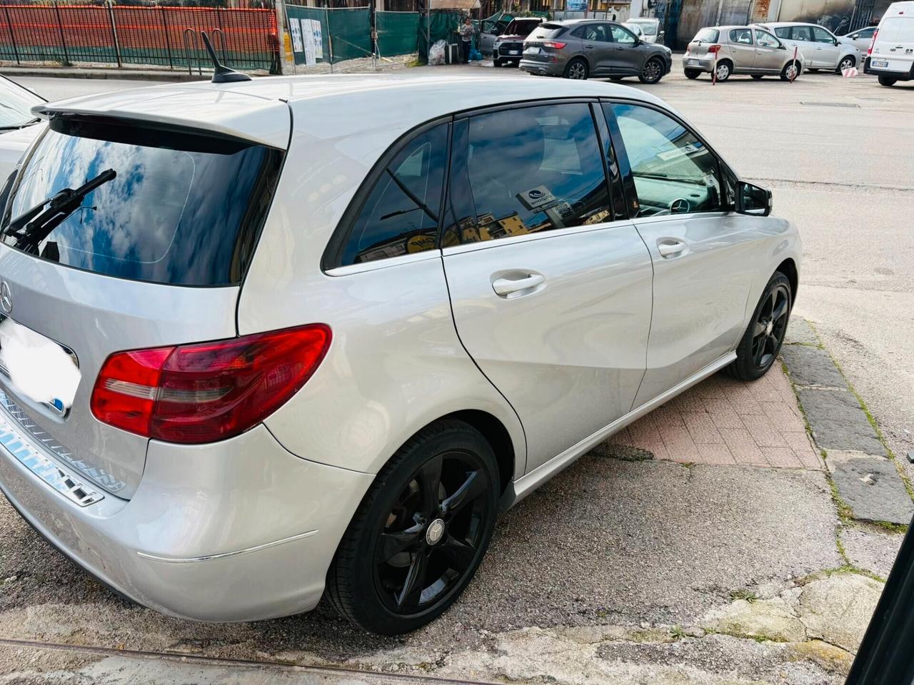 MERCEDES B 180 AUTOMATICA