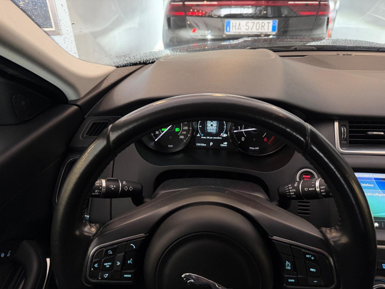 Jaguar E-Pace 2.0D 150 CV AWD aut. R-Dynamic HSE