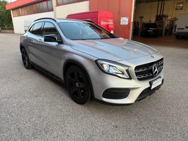 MERCEDES-BENZ GLA 200 d Automatic 4Matic Premium