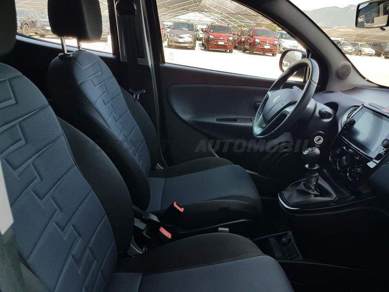 Lancia Ypsilon Ypsilon 1.0 firefly hybrid Platino s&s 70cv