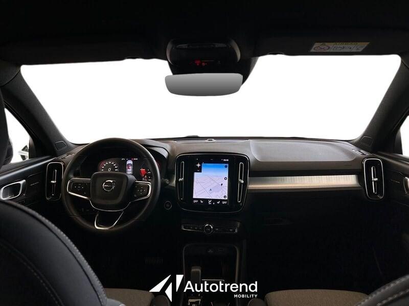 Volvo XC40 Recharge T4 129+82 CV Plug-In Hybrid Automatica Recharge Plus Dark