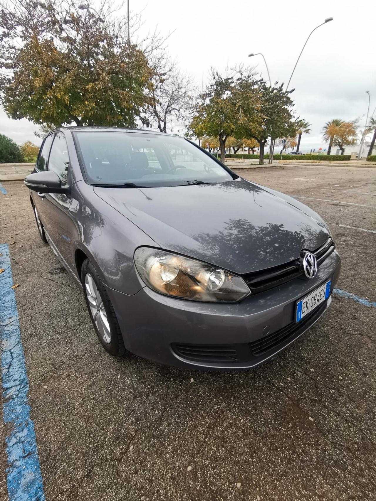 Volkswagen Golf 1.6 TDI 5p. Comfortline - 2011