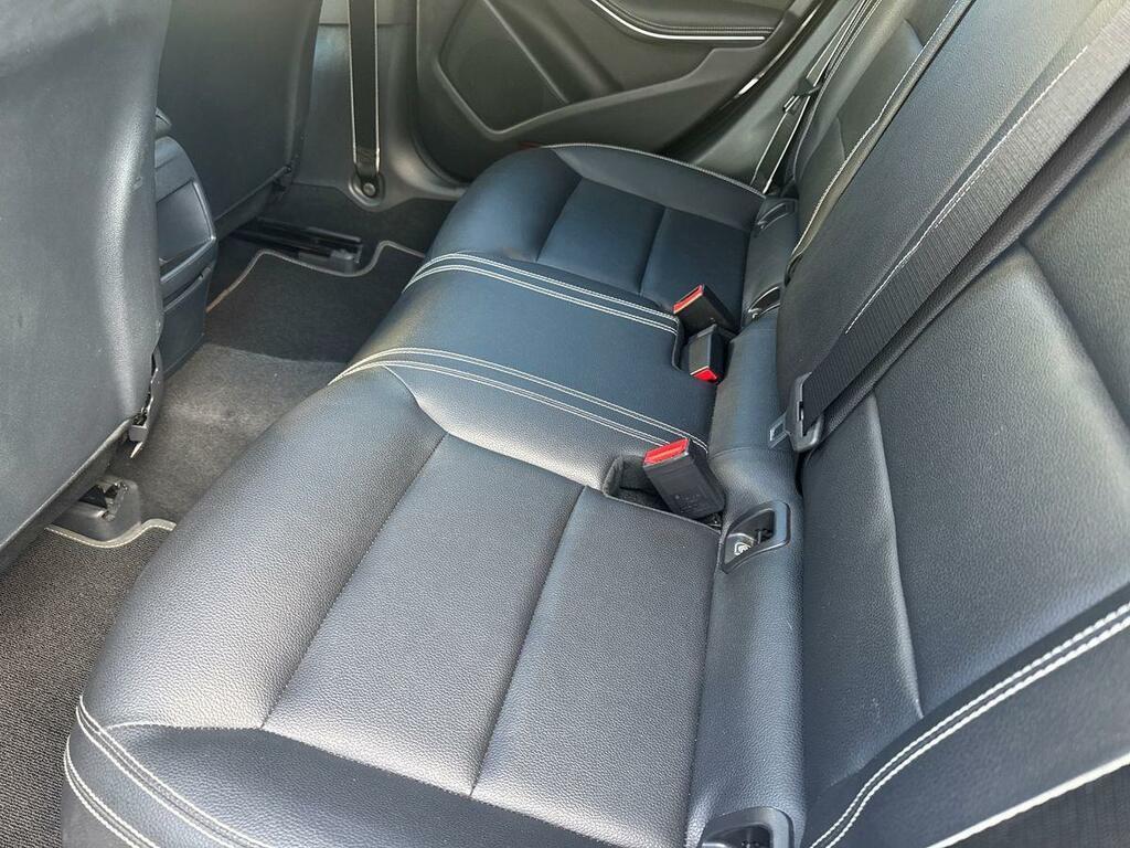 Mercedes CLA Shooting Brake 200 D Premium 4Matic 8G-DCT