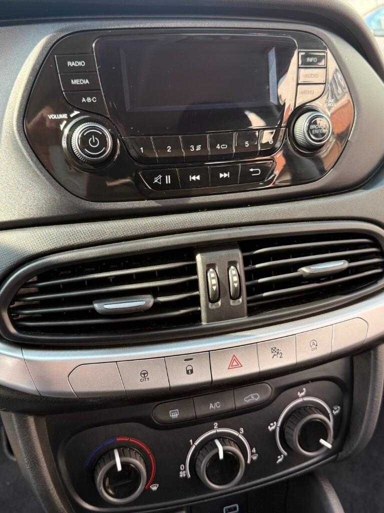 Fiat Tipo 1.3 Mjt S&S 5 porte Easy