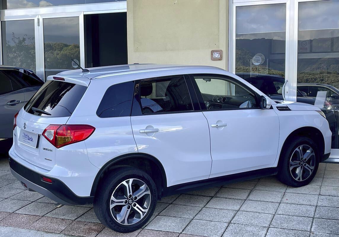 Suzuki Vitara 1.6 DDiS 4WD AllGrip V-Top Navigatore-Telecamera post.-Sedili Pelle-Alcantara