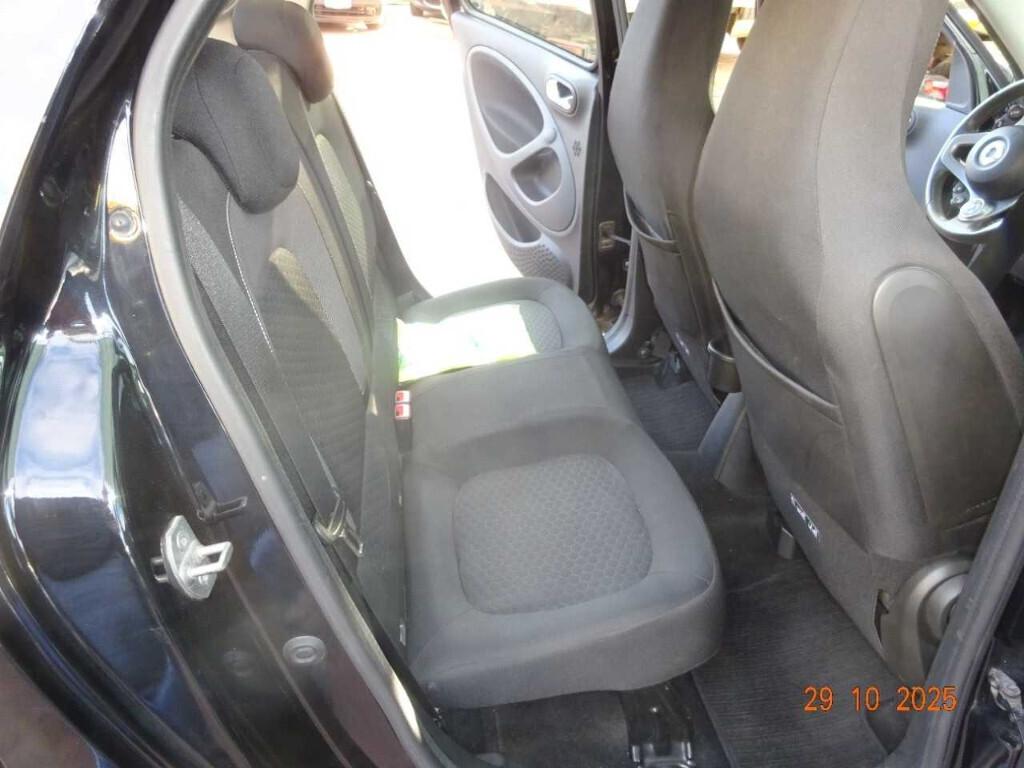 Smart ForFour EQ PULSE LED+NAV+PDC**PREZZO VERO**CARICA RAPIDA**