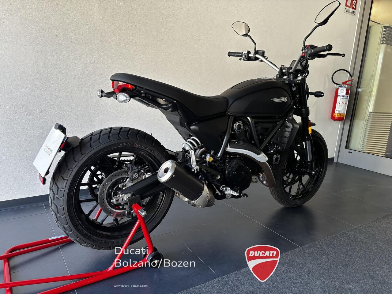 Ducati Scrambler 800 Icon Dark