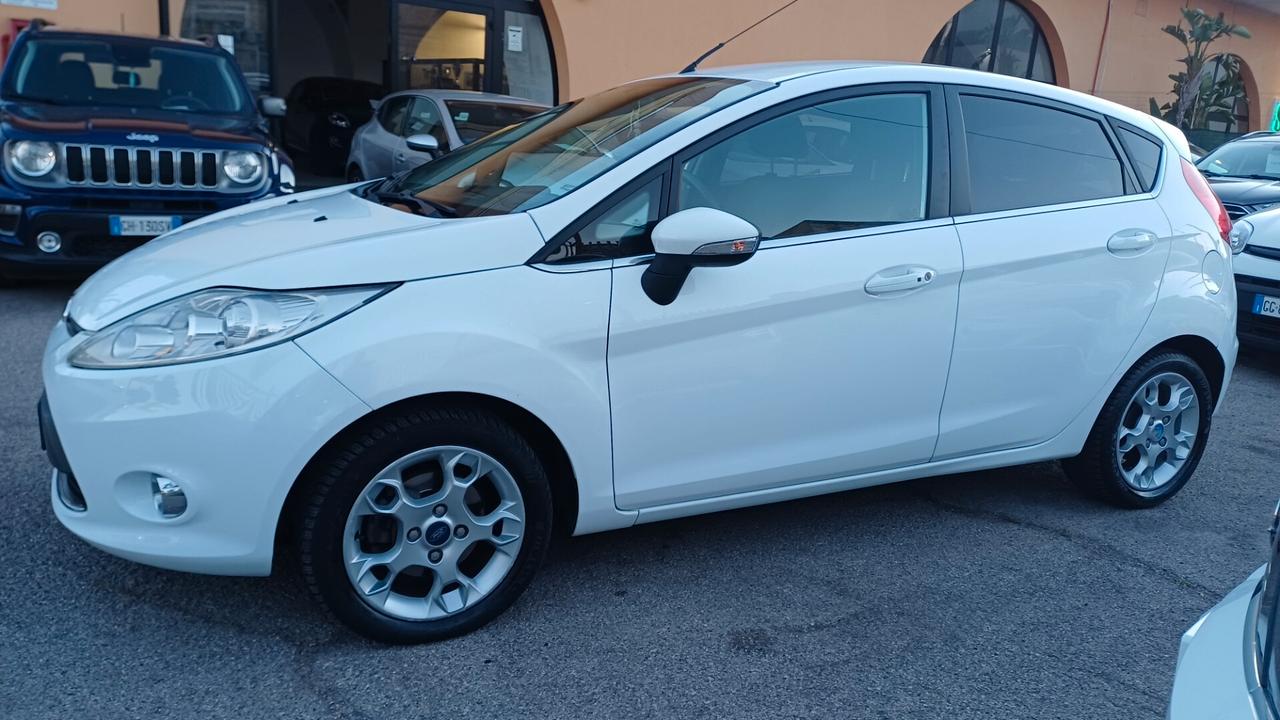 Ford Fiesta 1.4 TDCi 70CV 5p. Titanium