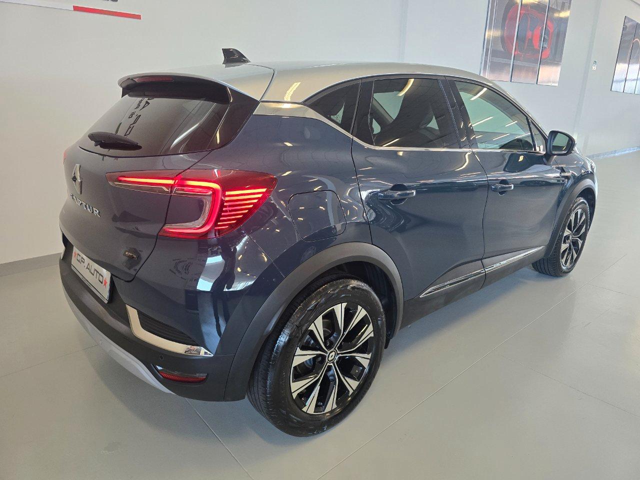 Renault Captur 1.6 E-Tech full hybrid Techno 145cv auto