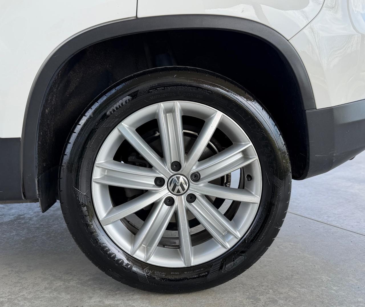 Volkswagen Tiguan 2.0 TDI DPF 4MOTION DSG Sport & Style