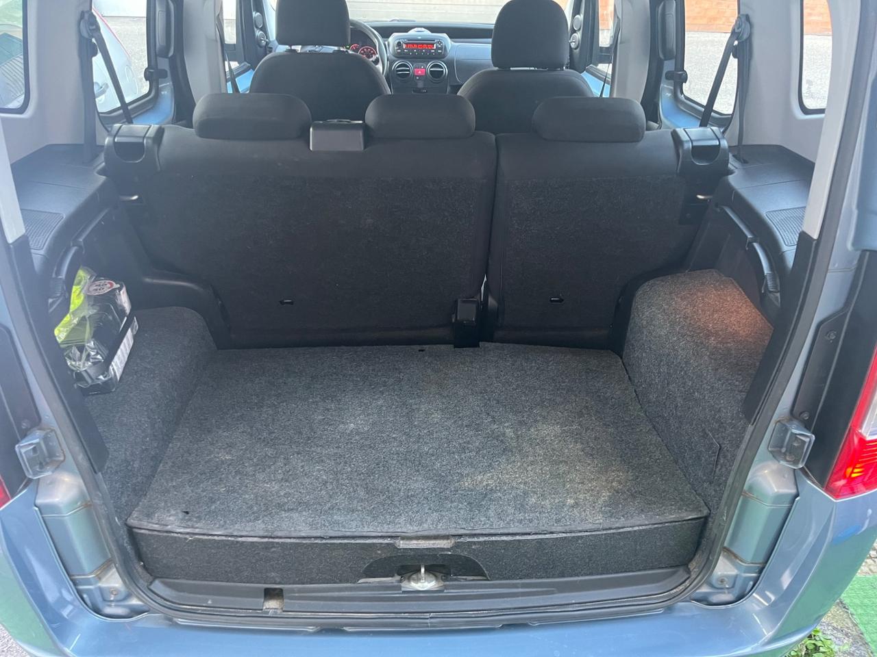 FIAT QUBO FULL OPTIONAL CON I POSTI 2015