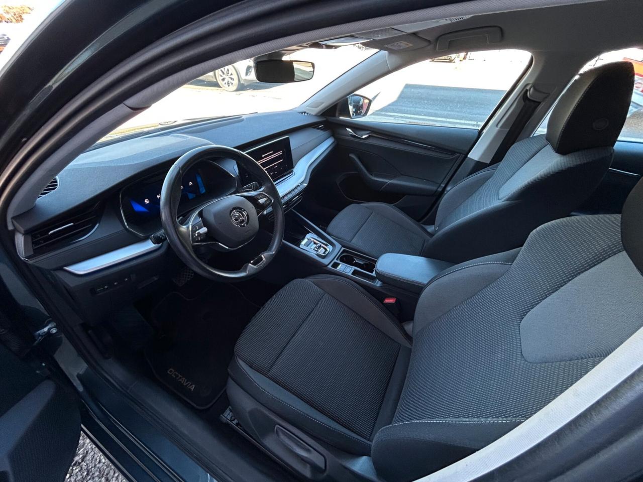 Skoda Octavia 2.0 TDI EVO SCR DSG Wagon Executive