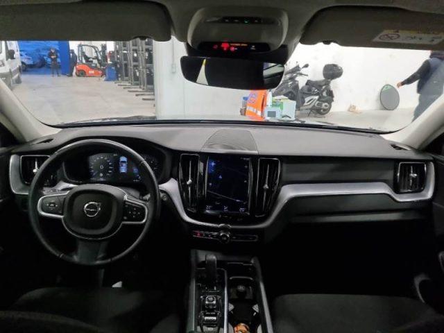 VOLVO XC60 B4 (d) AWD Geartronic Momentum Pro