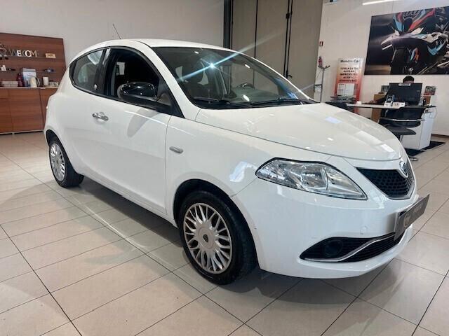 Lancia Ypsilon 1.2 Silver GPL 69cv