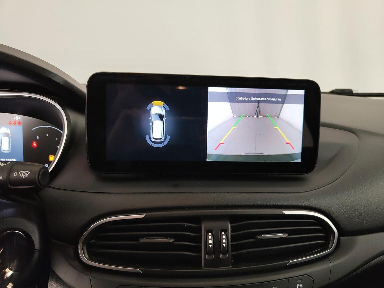 Fiat Tipo 1.6 Mjt S&S SW Cross