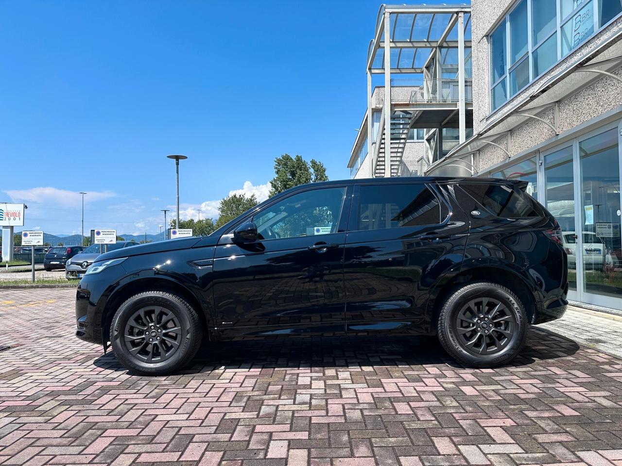 Land Rover Discovery Sport 2.0d R-Dynamic 7POSTI! AUTOMATICA! FULL LED!