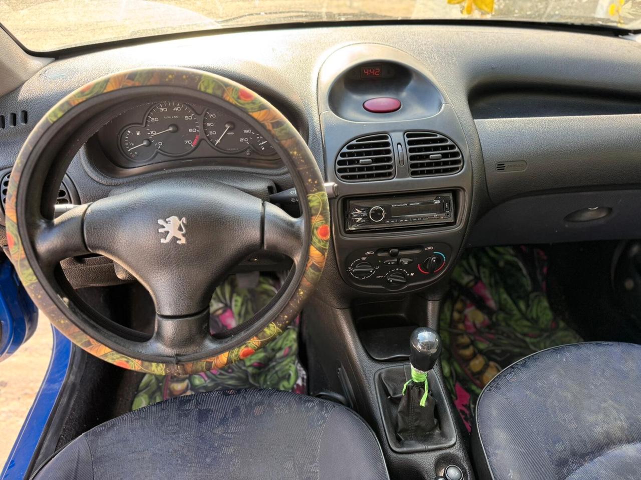 Peugeot 206 1.1 3p. XR